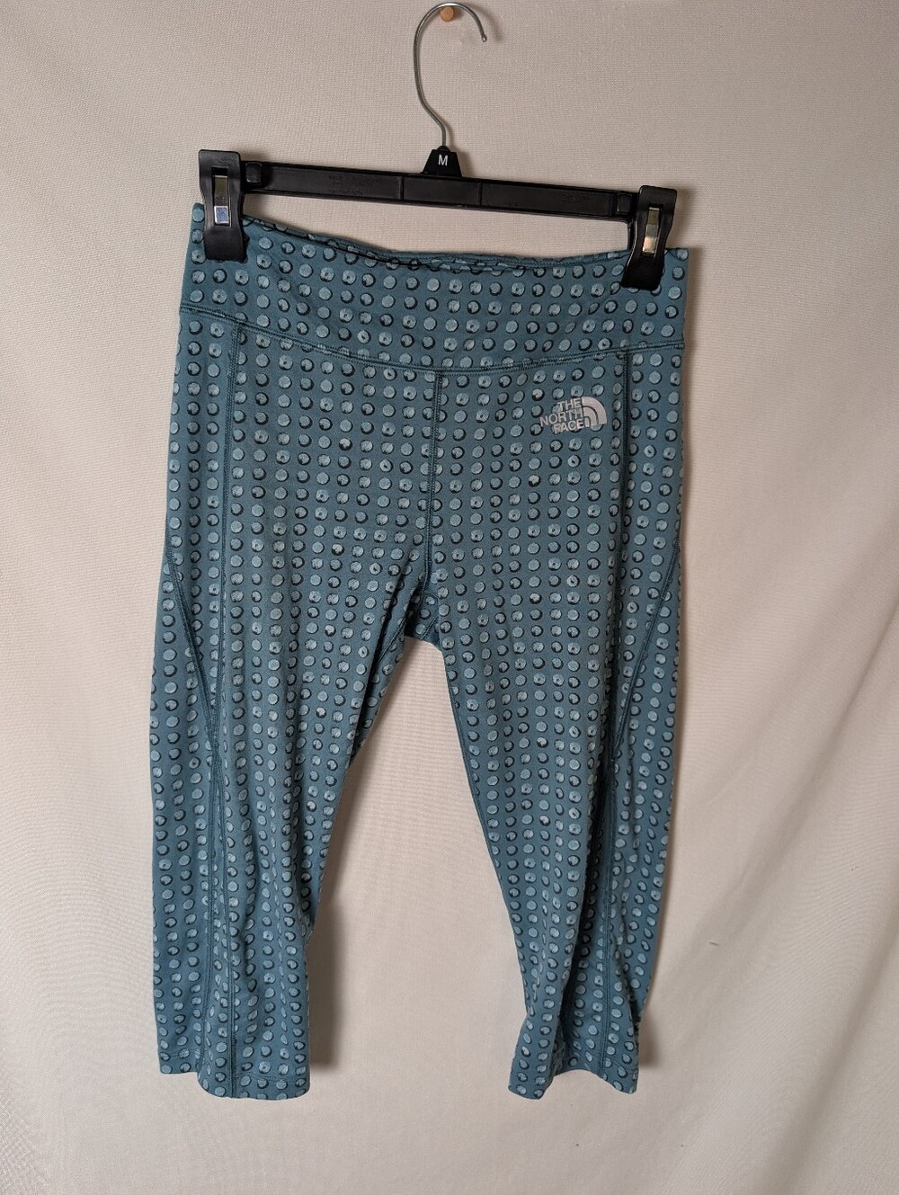 The North Face Light Blue Polka Dot Stretch Flashdry Capri Size Medium